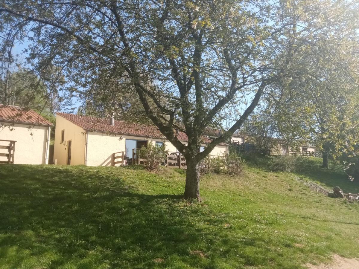 Le Repaire Des Ecureuils Vallee De Rabais Virton Exterior photo